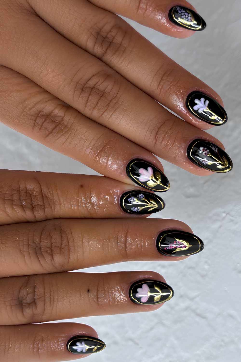 Medium Oval Black Gold Floral Motif Nails — Dark Nails