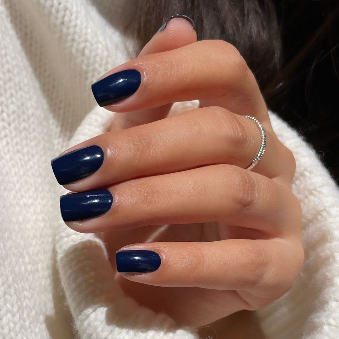 Short Square Deep Navy Blue Glossy Nails — Dark Nails