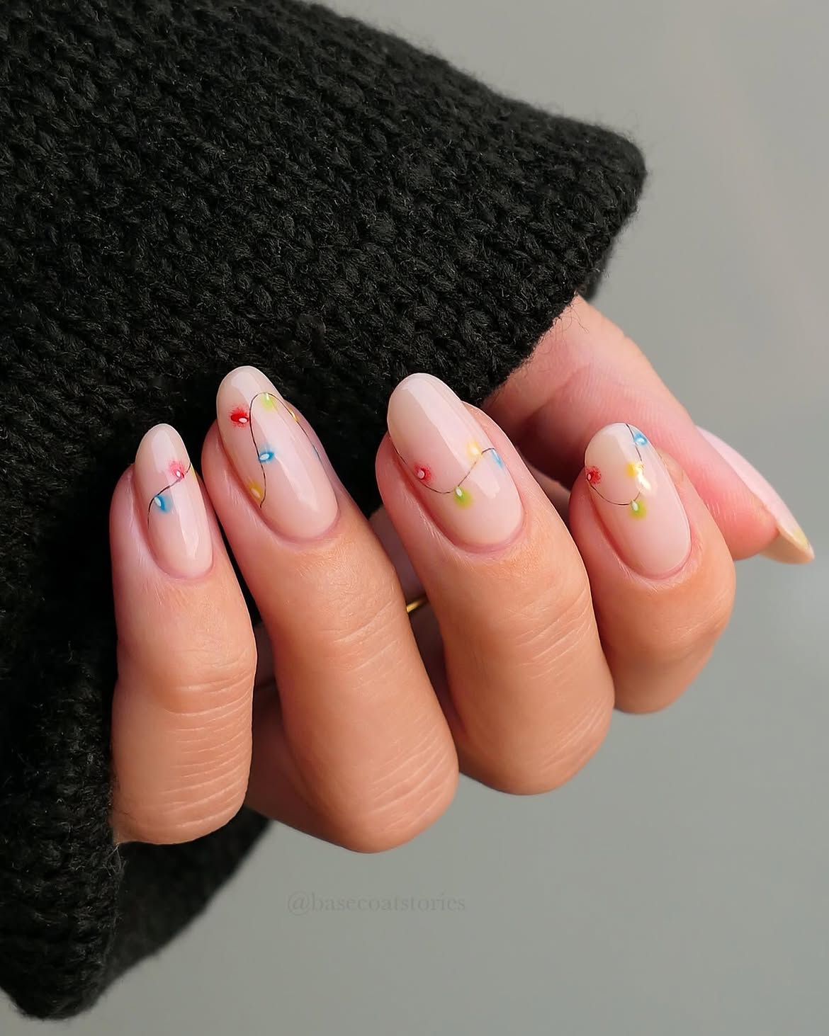 Delicate Christmas Lights Oval Nails