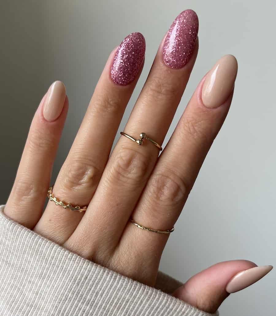 Medium Almond Mixed Designs Glitter Marble Ombre Medium Almond Mixed Designs Glitter Marble Ombre — Dip Powder Nails