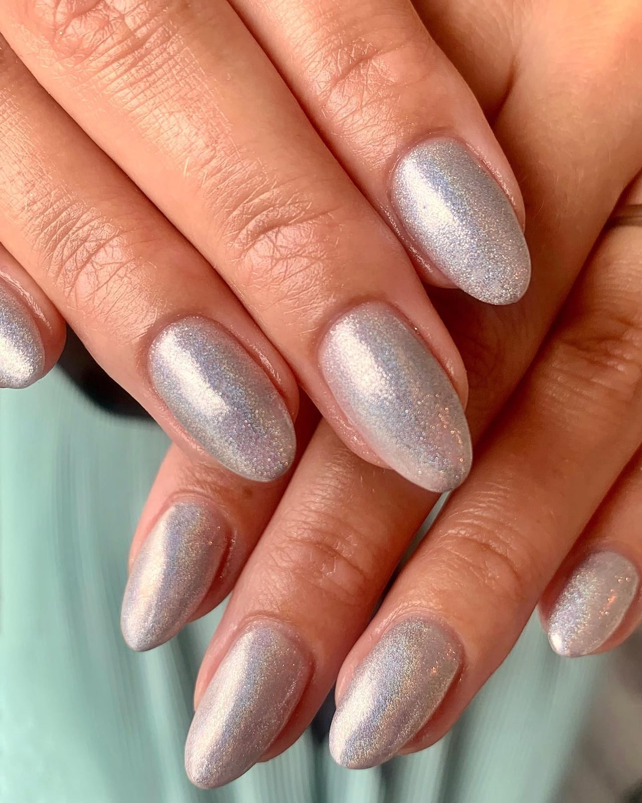 Short Almond Shimmering Silver Iridescent Short Almond Shimmering Silver Iridescent — Dip Powder Nails