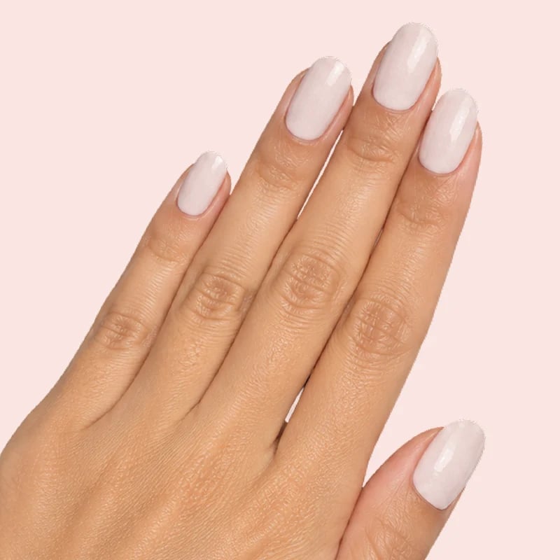 Short Oval Opaque Soft White Glossy Short Oval Opaque Soft White Glossy — Dip Powder Nails