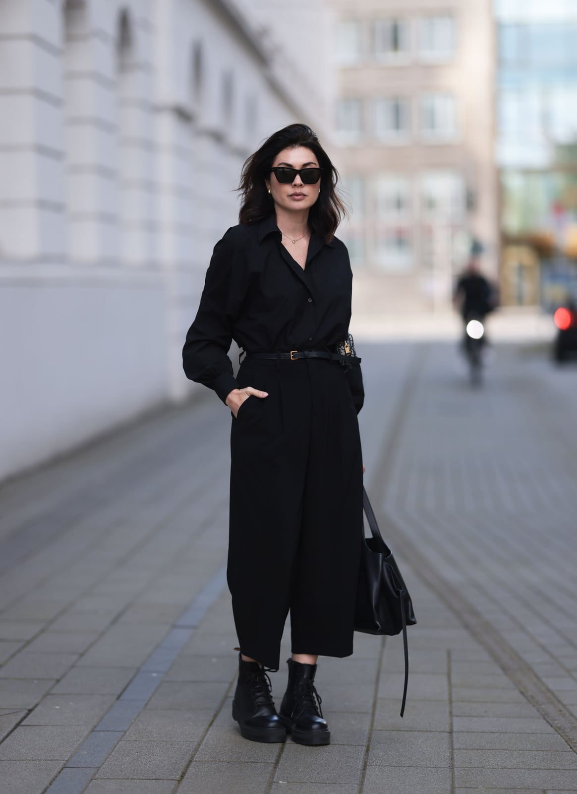 Chic All-Black Ensemble with Relaxed Trousers — Doc Martens Outfits
