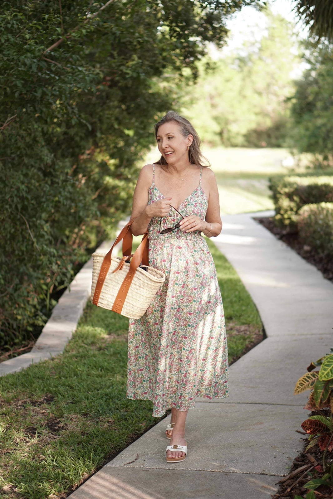 Floral Print Midi Dress with Spaghetti Straps and Straw Tote Bag — Dress As Your Type