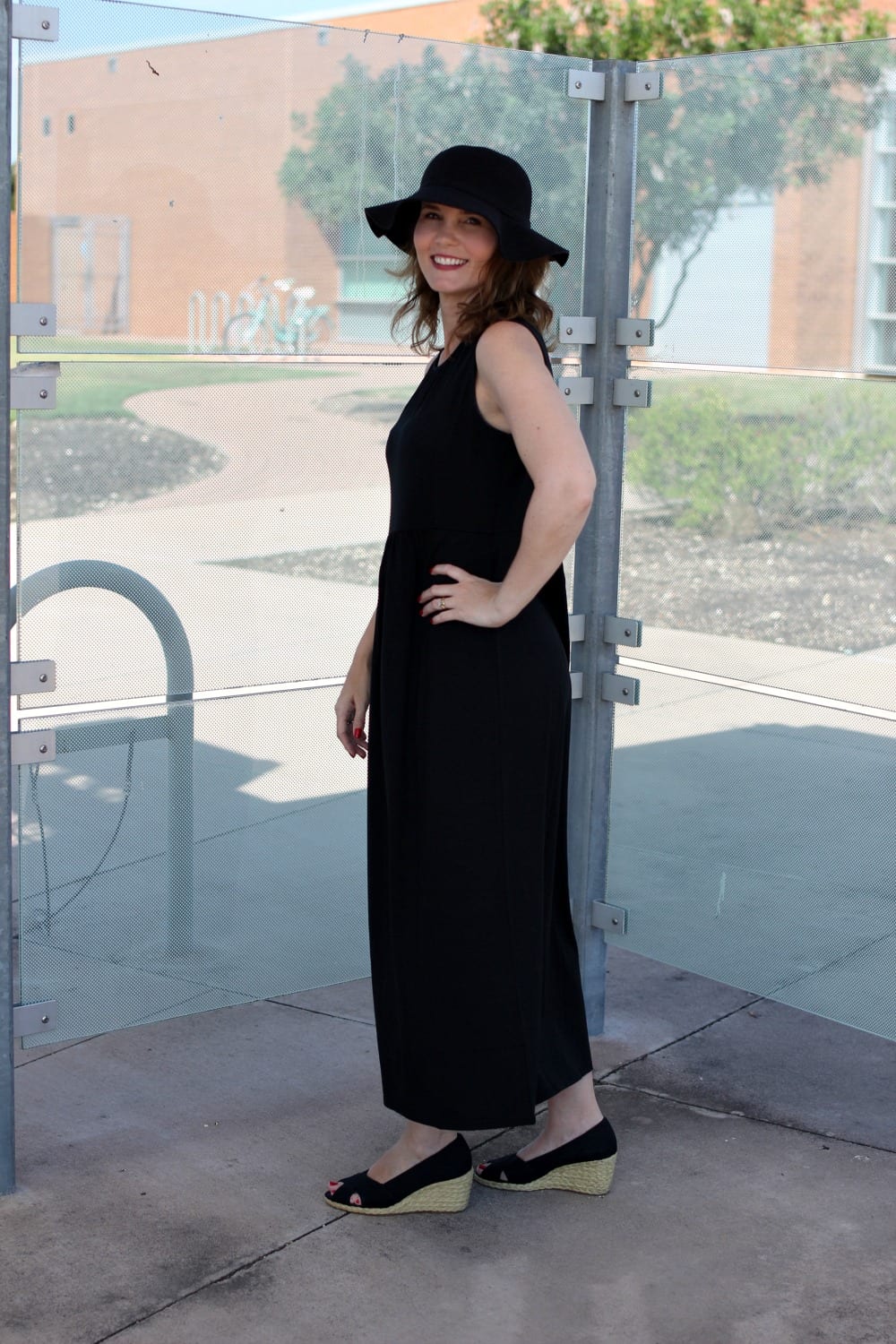 Black Sleeveless Maxi Dress with Wide-Brim Hat — Dress Up Day Ideas