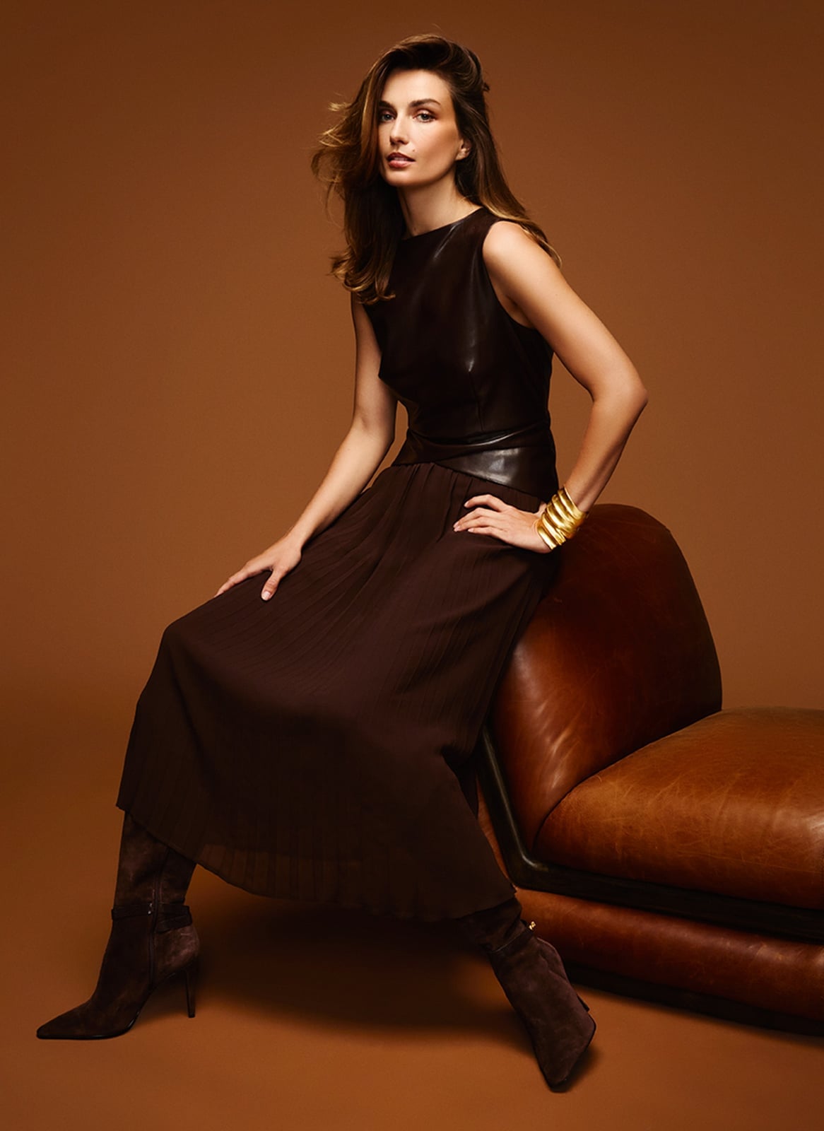 Sleeveless Dress with Leather Bodice and Pleated Skirt Sleeveless Dress with Leather Bodice and Pleated Skirt — Dresses to Wear