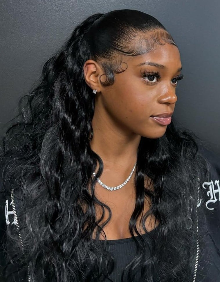 High Ponytail With Precisely Curled Baby Hairs High Ponytail With Precisely Curled Baby Hairs — Edges Hairstyles