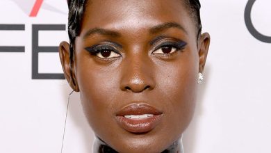 60+ Pixie Cuts We Love for 2022 - Short Pixie Hairstyles from Classic to Edgy