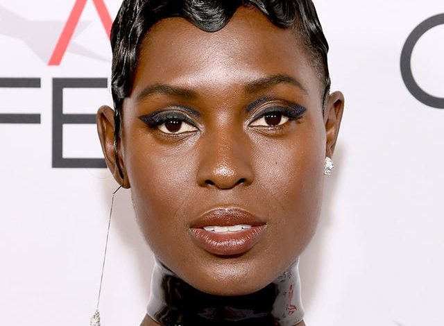 60+ Pixie Cuts We Love for 2022 - Short Pixie Hairstyles from Classic to Edgy