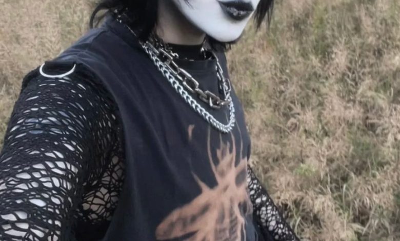 Emo and Scene and Goth, Oh My! — Strike Magazines