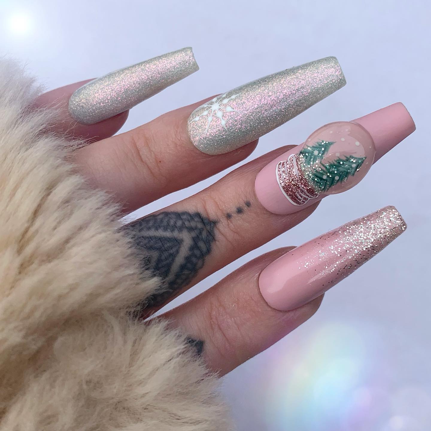 Enchanted Snow Globe Christmas Tree Coffin Nails