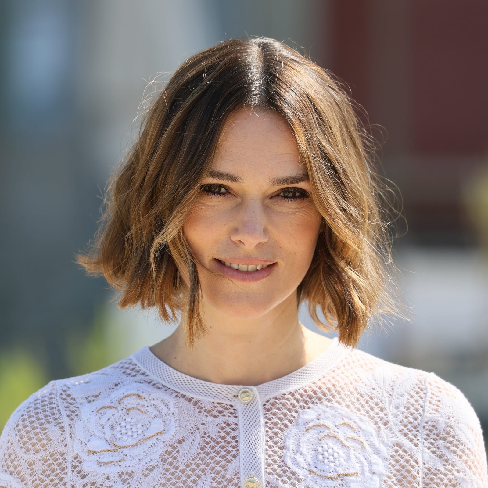 Collarbone Bob With Blonde Highlights Collarbone Bob With Blonde Highlights — Everyday Hairstyles