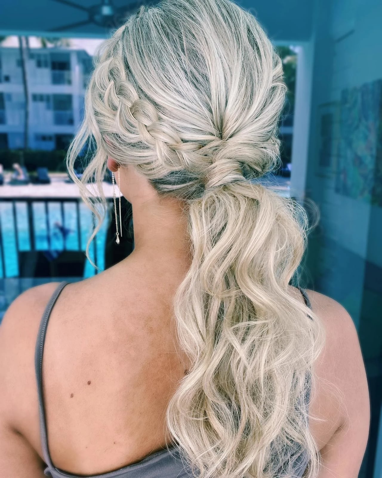 Mid-Back Braided Ponytail, Platinum Blonde Mid-Back Braided Ponytail, Platinum Blonde — Everyday Hairstyles