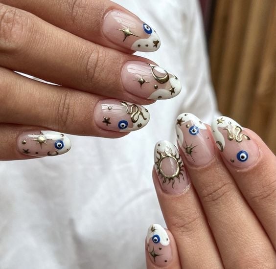 Short Oval Nails Celestial Evil Eye Mix Short Oval Nails Celestial Evil Eye Mix — Evil Eye Nails