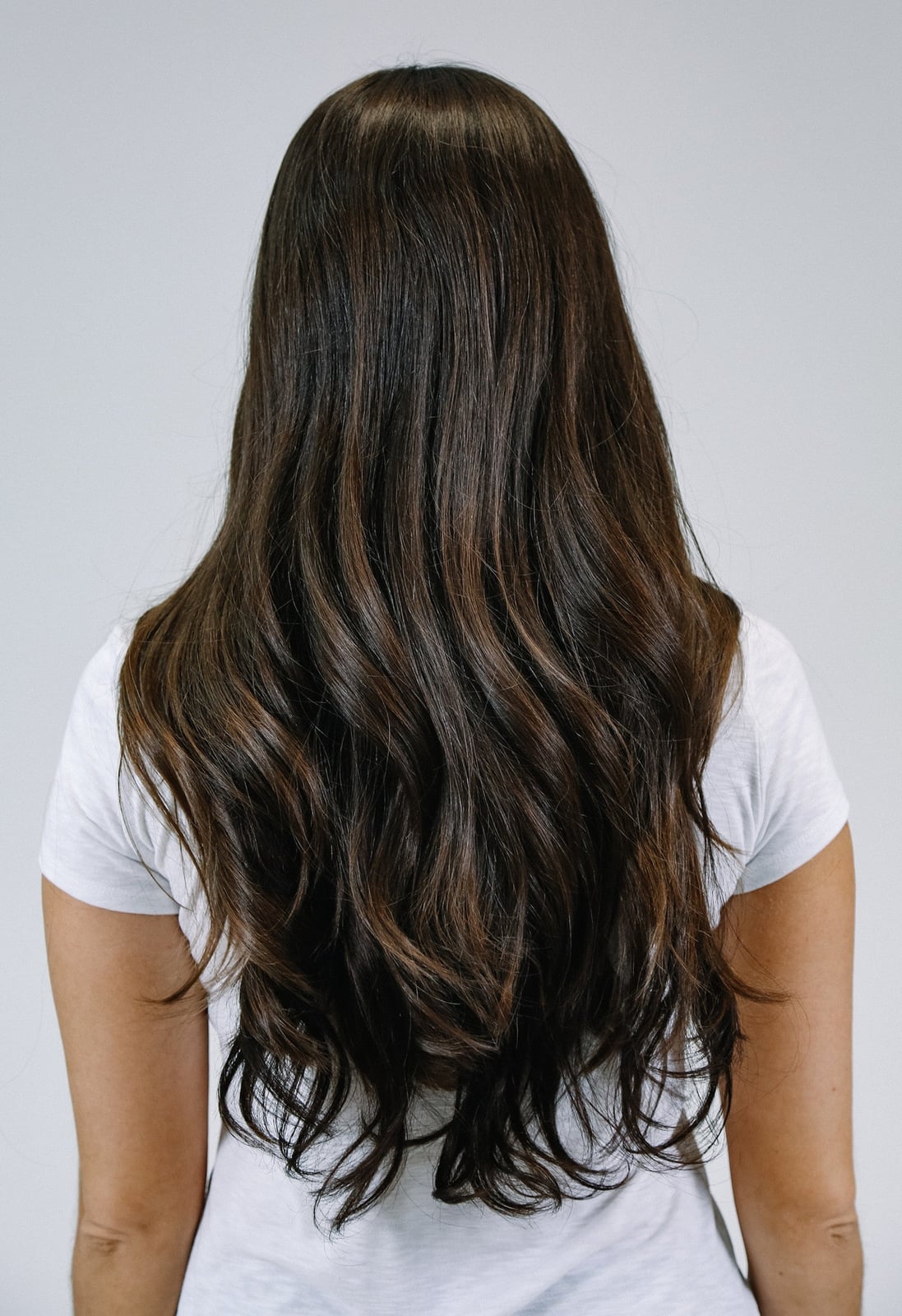 Long Dark Wavy Hair With Glossy Sheen Long Dark Wavy Hair With Glossy Sheen — Extensions Hairstyles