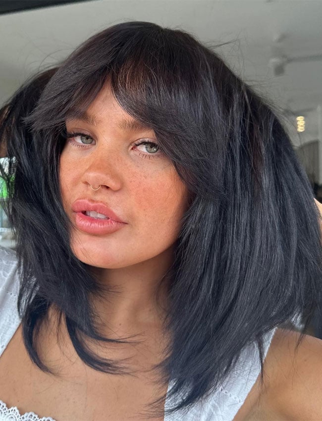 Deep Black Chin Lob With Sweeping Curtain Bangs — Face Framing Bangs