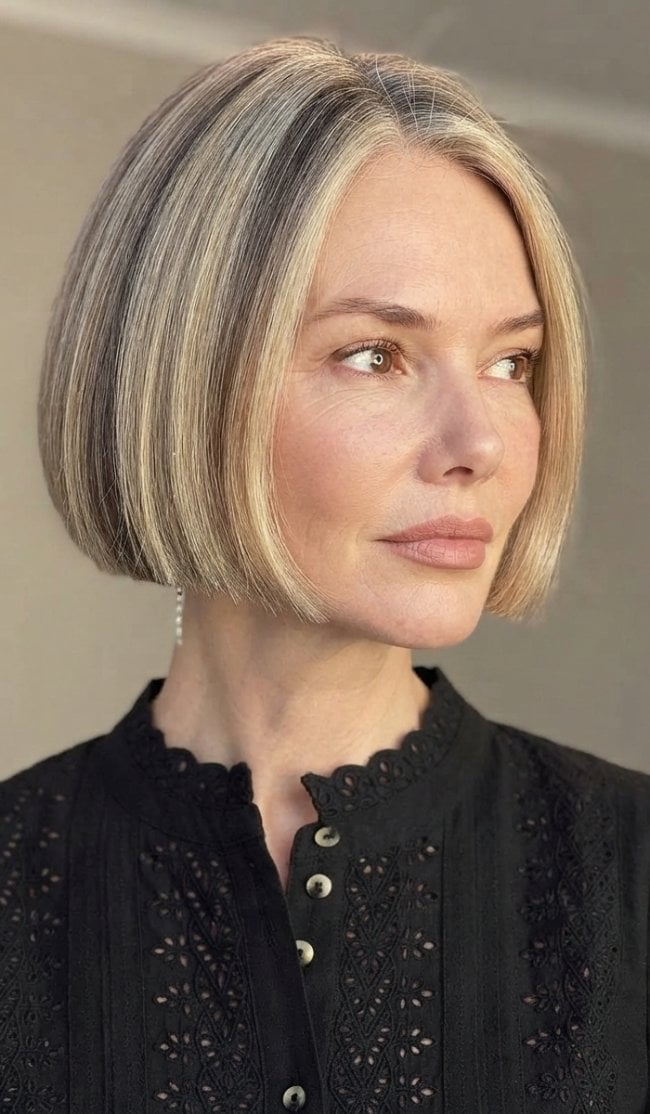 Sleek Blonde Bob With Subtle Highlights — Face Framing Highlights