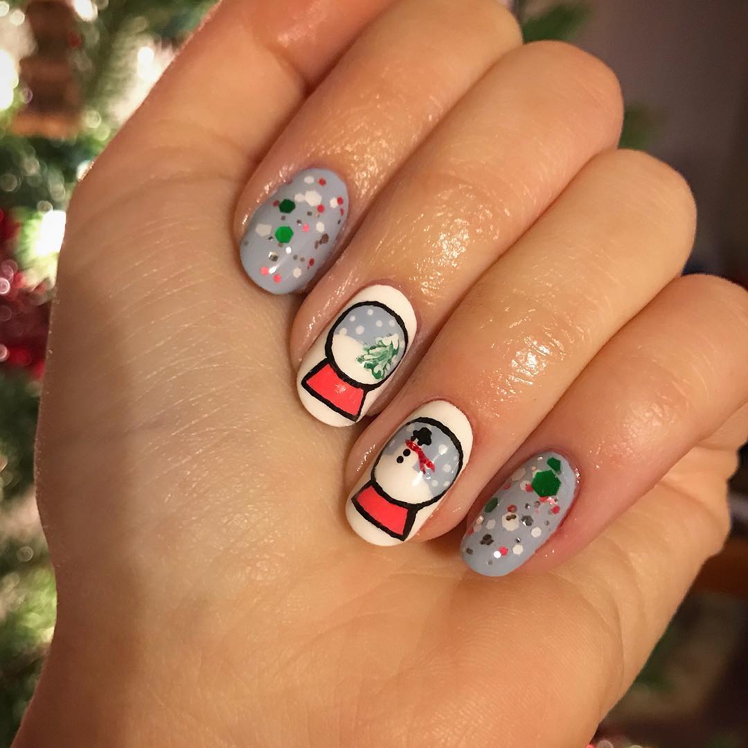 Festive Snow Globe Christmas Tree Nails
