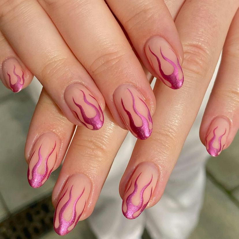 Metallic Pink Flame Almond Nails With прозрачная база — Flame Nails