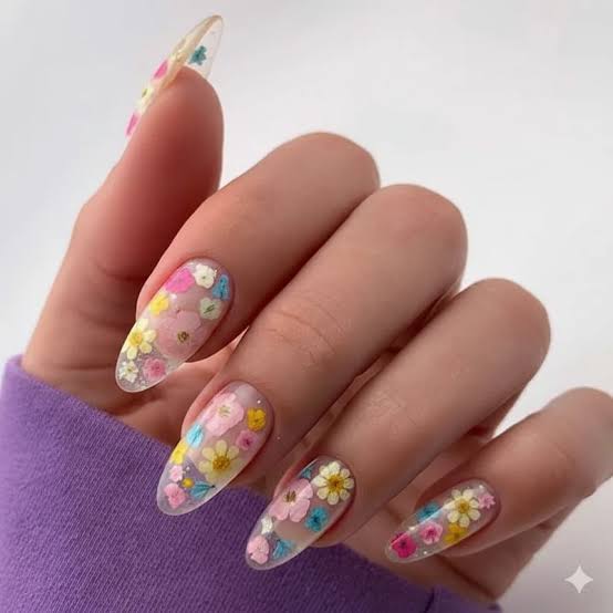 Yellow Floral Accent Short Almond Nails Yellow Floral Accent Short Almond Nails — Floral Nails