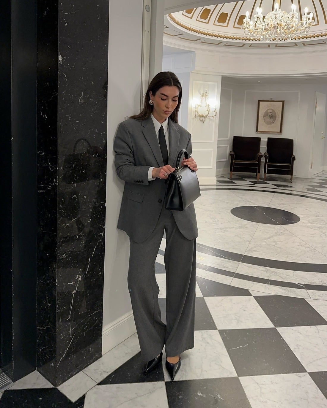 Gray Oversized Blazer With Wide-Leg Trousers and Tie — Formal Outfits