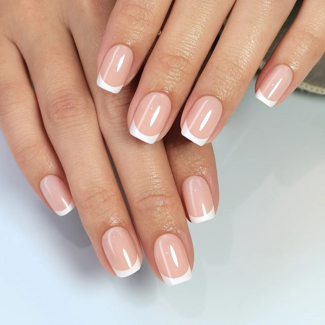 Short Square Sheer Pink White French Nails, квадрат Short Square Sheer Pink White French Nails, квадрат