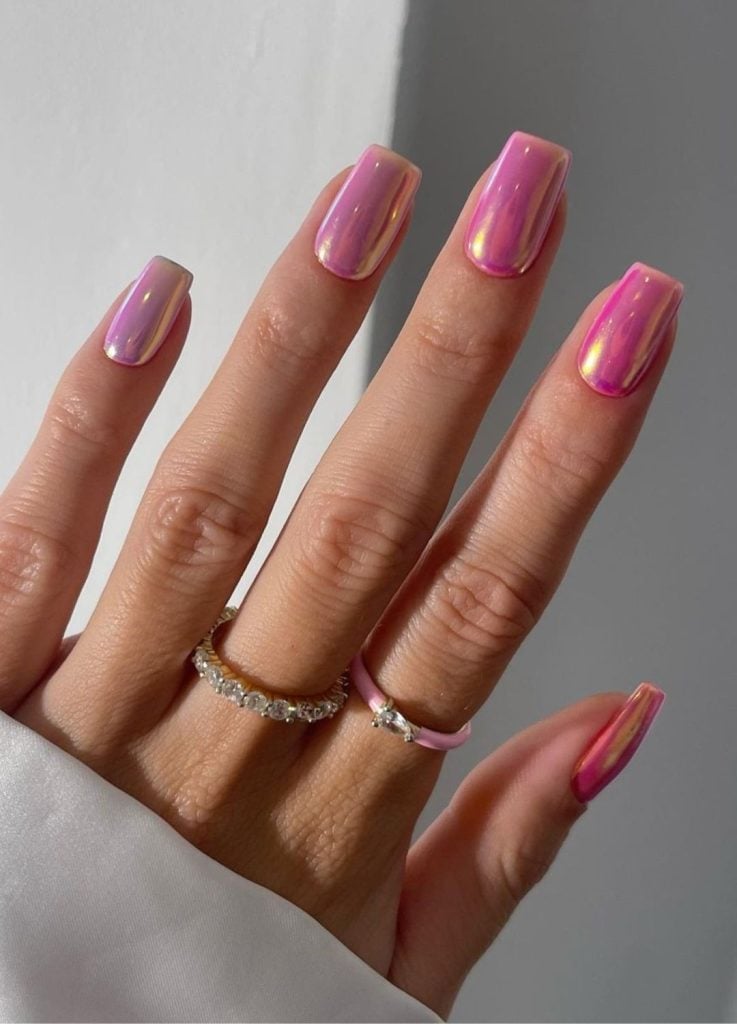 Pink Shimmer Swirl Short Almond Nails — Gel Nails
