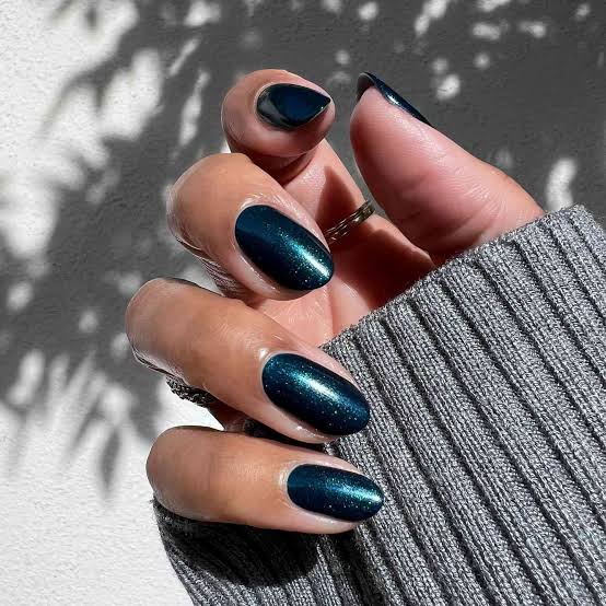 Medium Oval Deep Teal Cat Eye — Gel Nails Colors