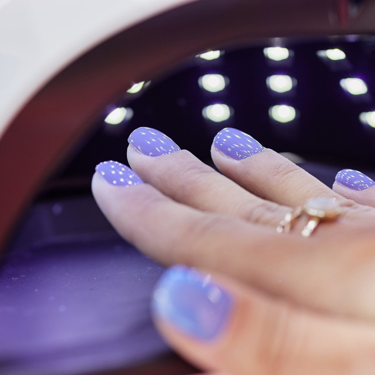Short Oval Lavender Purple Polka Dot Nails — Gel Nails Polish