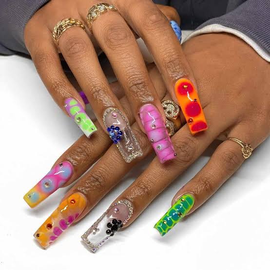 Short Square Shell Art with Glitter Short Square Shell Art with Glitter — Gel X Nails