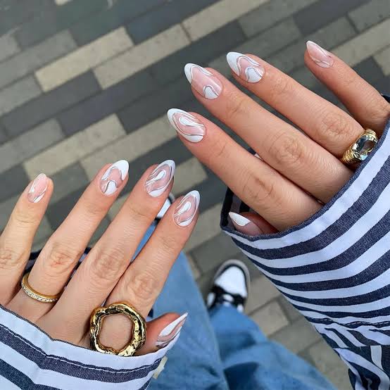 Medium Oval with White Wavy Lines Medium Oval with White Wavy Lines — Gel X Nails