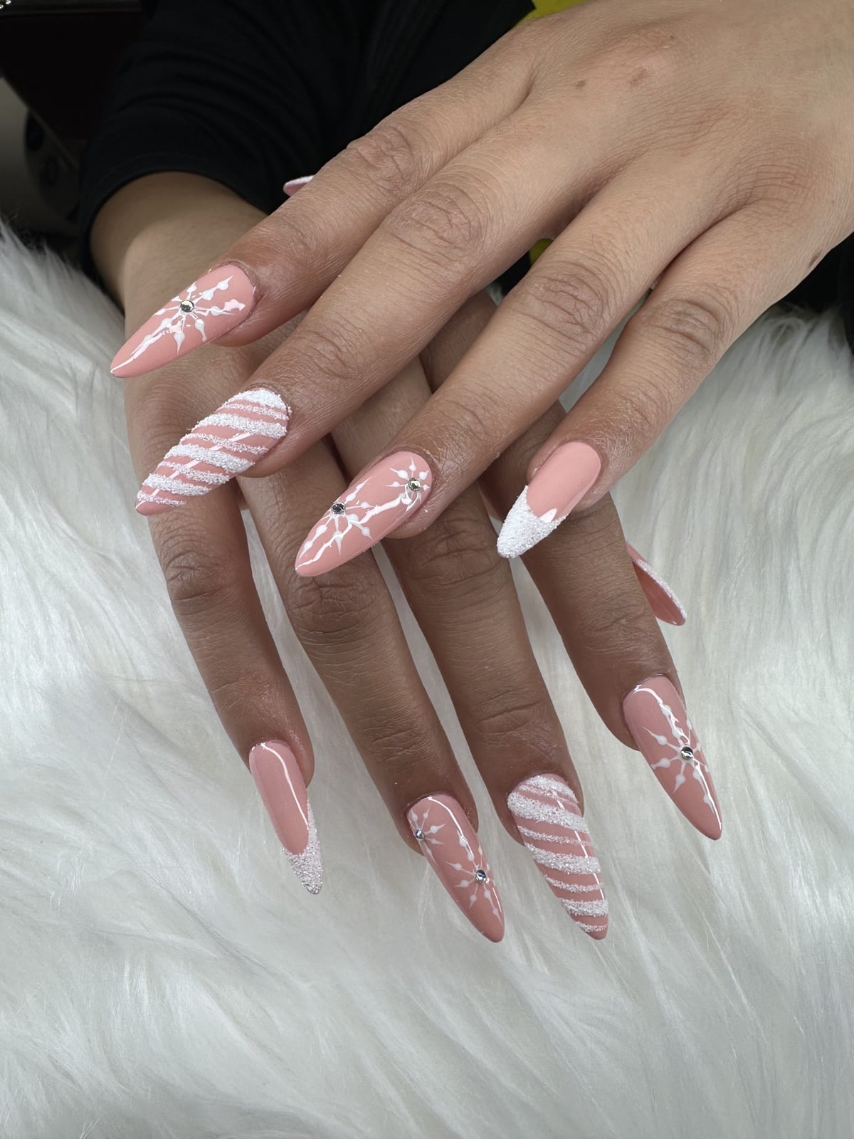 Long Almond with Snowflake and Glitter Long Almond with Snowflake and Glitter — Gel X Nails