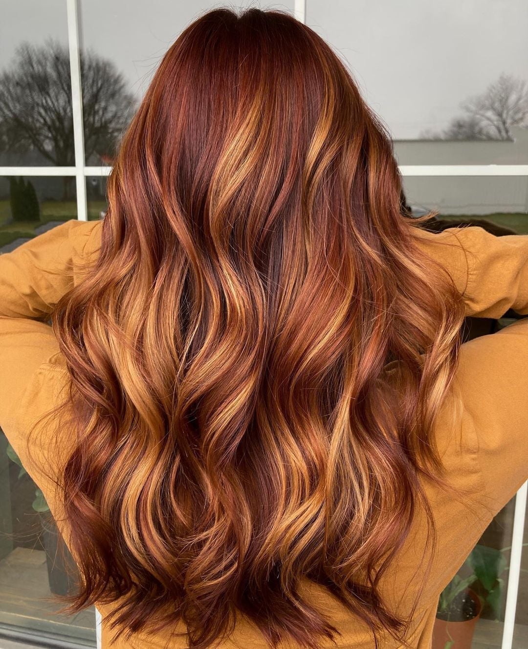 Long Layered Hair With Ginger Base and Blonde Highlights Long Layered Hair With Ginger Base and Blonde Highlights — Ginger Highlights