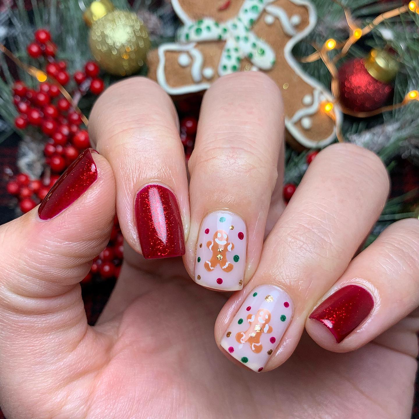 Gingerbread Man Holiday Glitter Nails