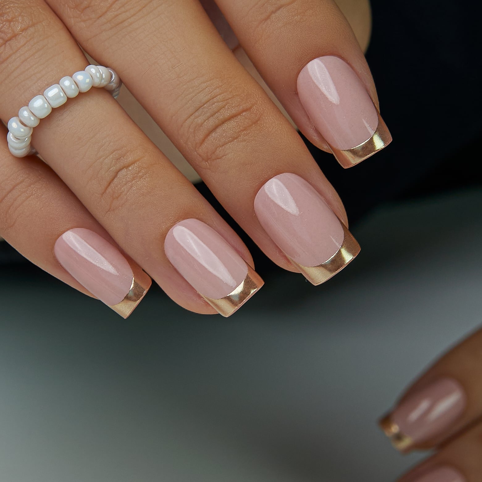 Gold Line French Pink Undertone Soft Square Nails Gold Line French Pink Undertone Soft Square Nails — Gold French Tip Nails