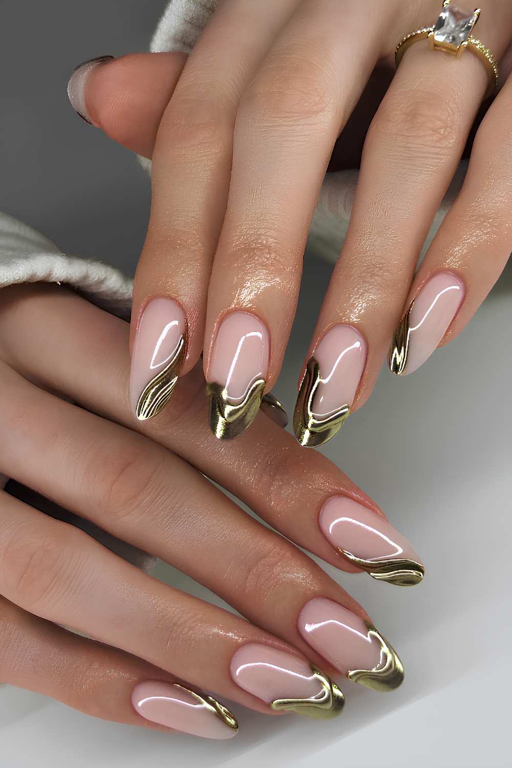 Abstract Gold Wavy French Medium Almond Nails Abstract Gold Wavy French Medium Almond Nails — Gold French Tip Nails