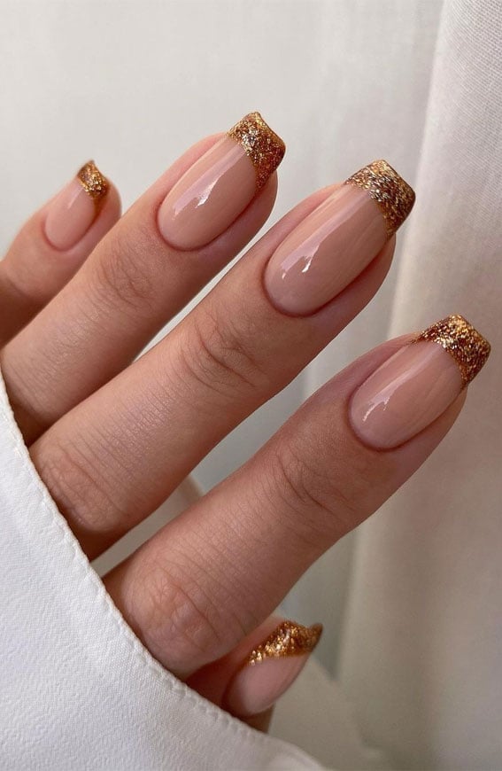 Gold Glitter French Tips Medium Square Nails Gold Glitter French Tips Medium Square Nails — Gold French Tip Nails