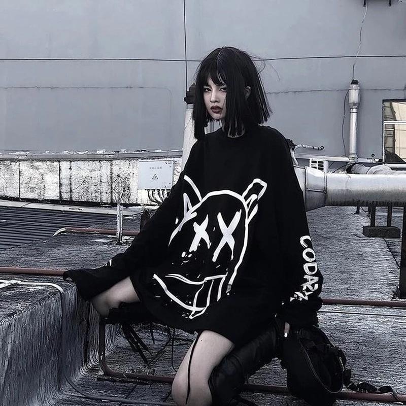 Oversized Graphic Sweatshirt for Casual Gothic — Gothic Style