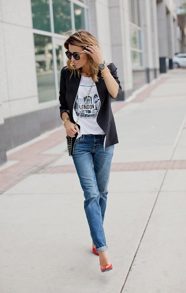 Graphic Tee Under Blazer with Slim Jeans and Heels — Graphic Tee Outfits