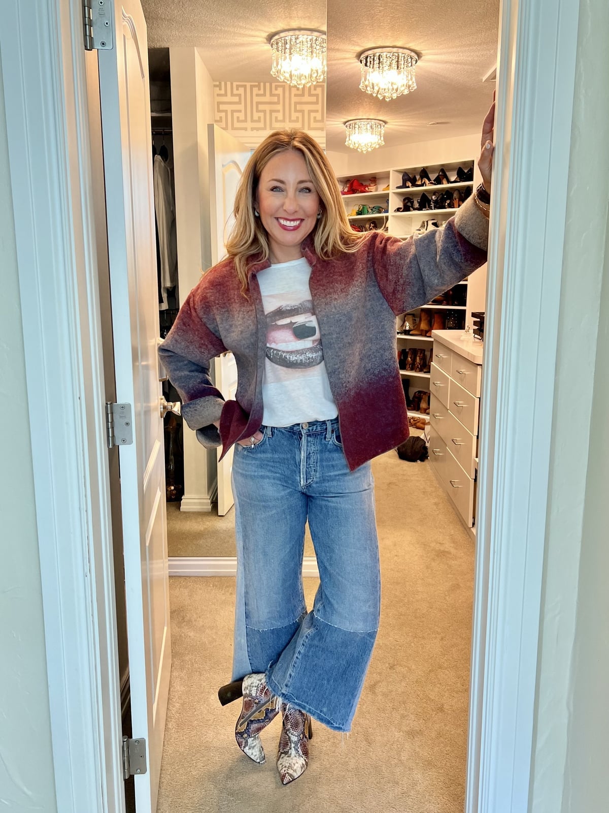 Graphic Tee with Ombre Cardigan and Wide Leg Jeans — Graphic Tee Outfits