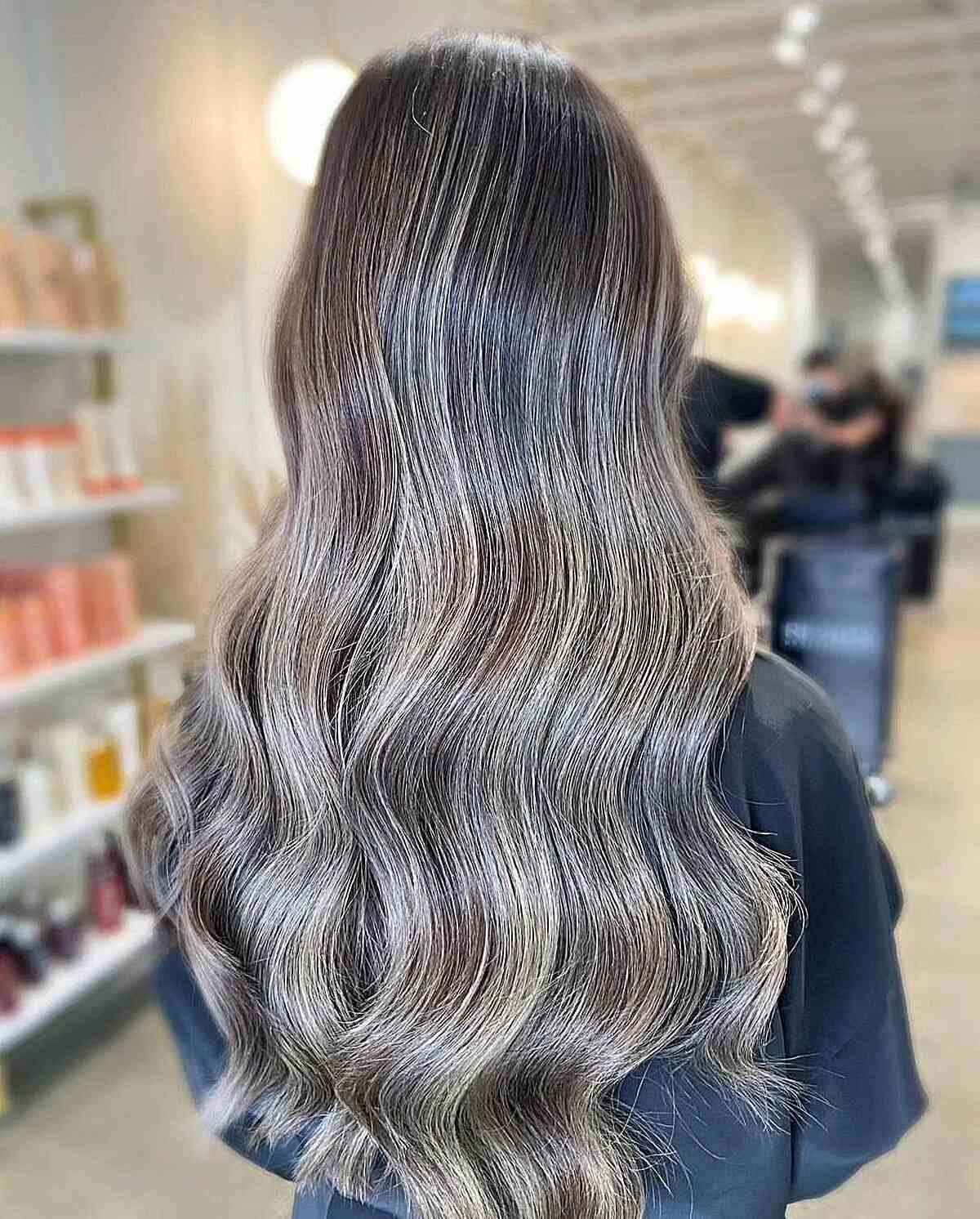 Mid-Back Layers With Subtle Gray Blend — Gray Blending