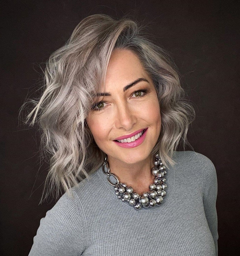 Shoulder Lob With Voluminous Waves — Gray Blending