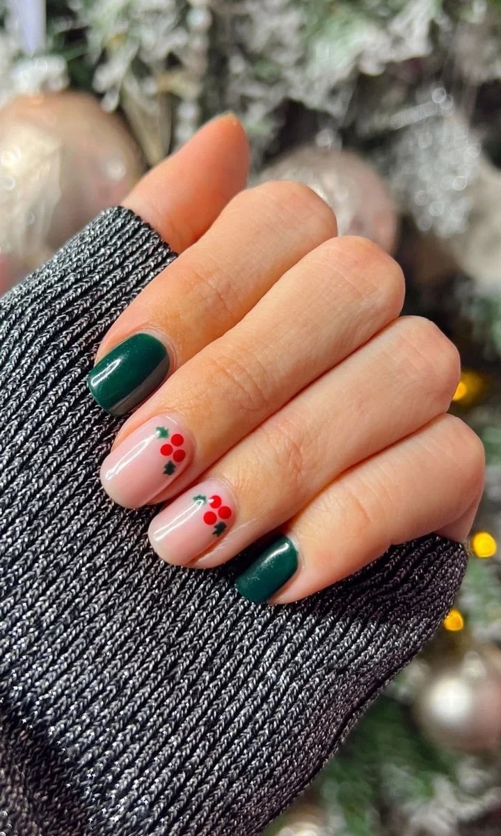 Matte Deep Green and Holly Berry Short Oval Nails — Green Christmas Nails