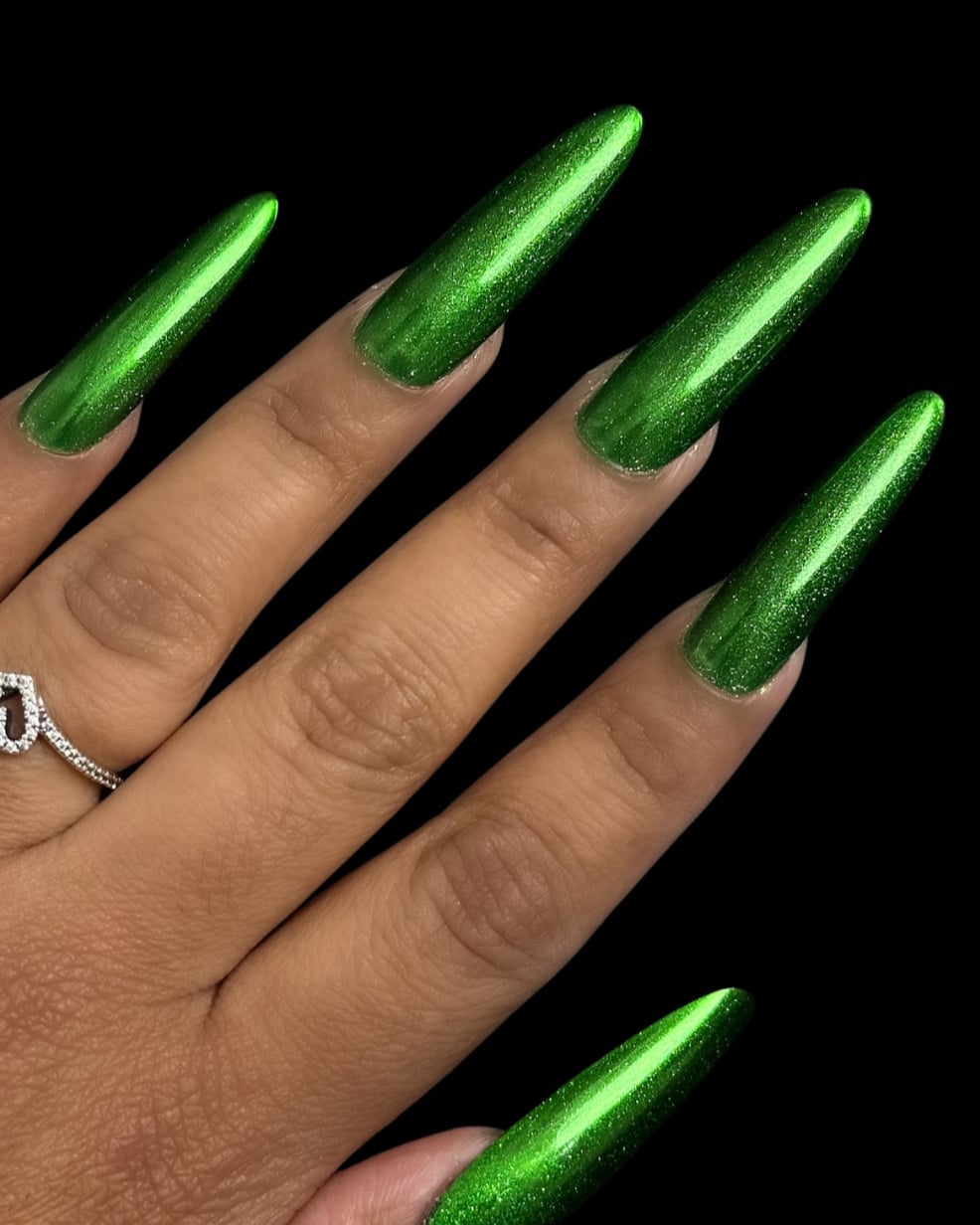 Vibrant Metallic Green Chrome Long Stiletto Nails — Green Chrome Nails