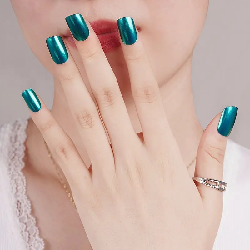 Teal Green Chrome Short Square Nails — Green Chrome Nails