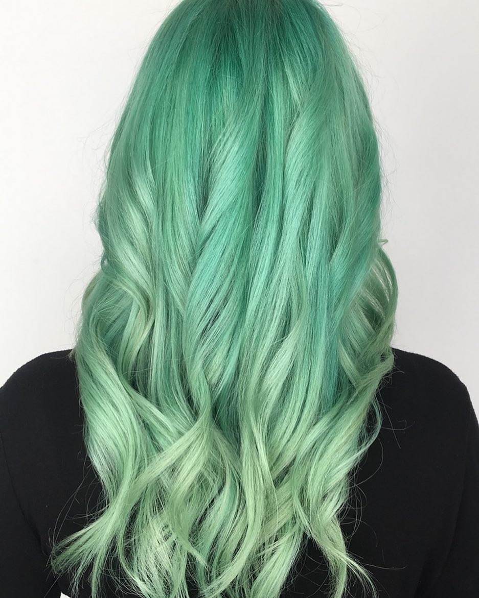 Mid-Back Mint Green Highlights