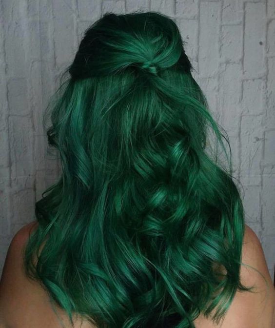 Mid-Back Emerald Green Half Up Style — Green Highlights