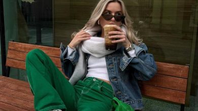 What to Wear with Emerald Green Pants: 13 Emerald Green Pants Outfits You Can Wear Any Occassion - The Wandering Girl