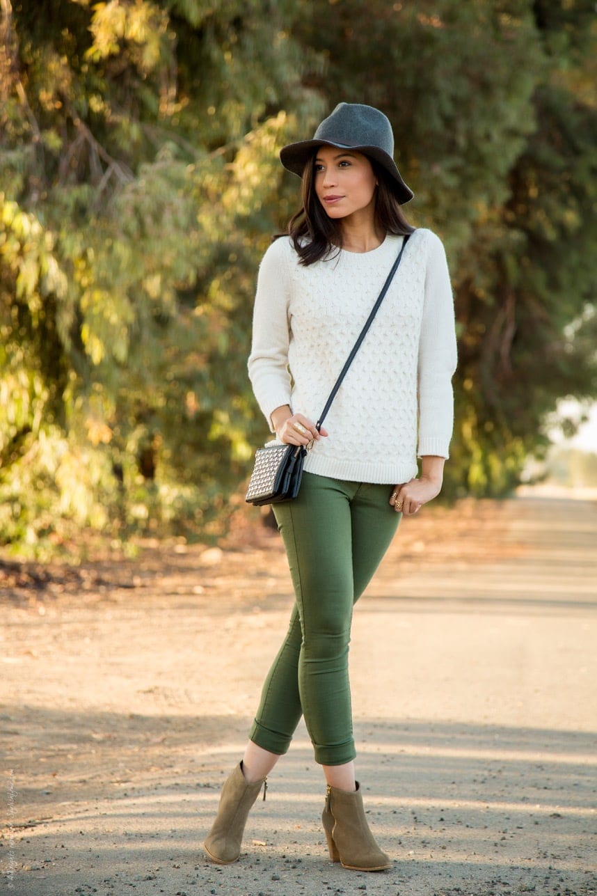 Olive Green Skinny Jeans With Cable Knit Sweater — Green Jeans Outfits