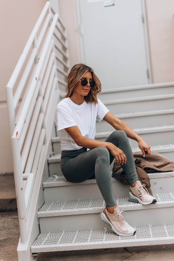 Gray-green Leggings with Knotted T-Shirt — Green Leggings Outfit